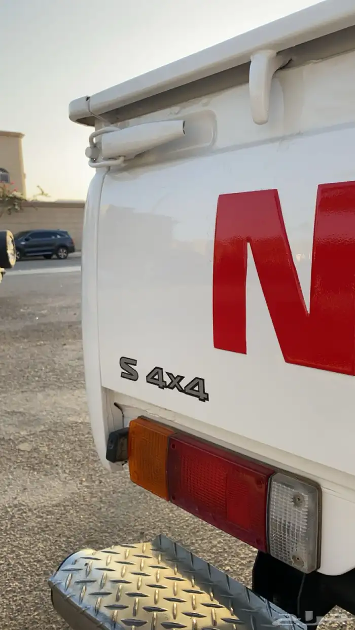 شاص نيسان 2002. (. تم البيع. ) 2