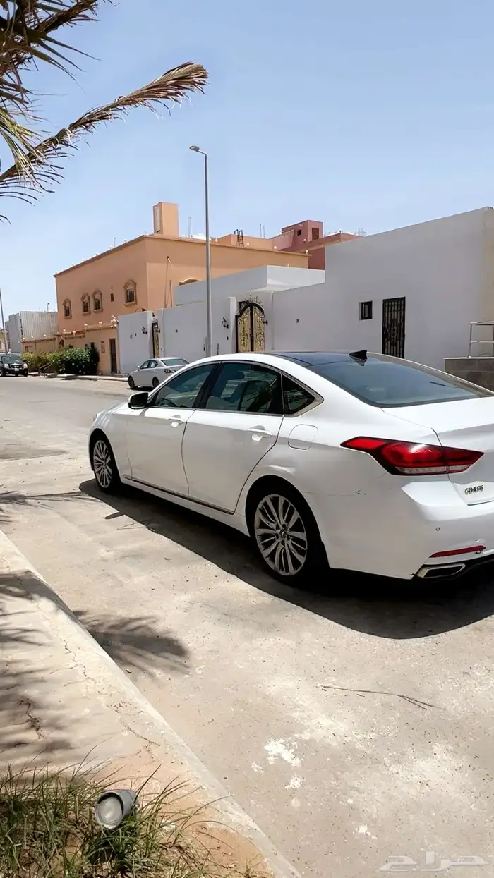 للبيع جنسس 2015 1