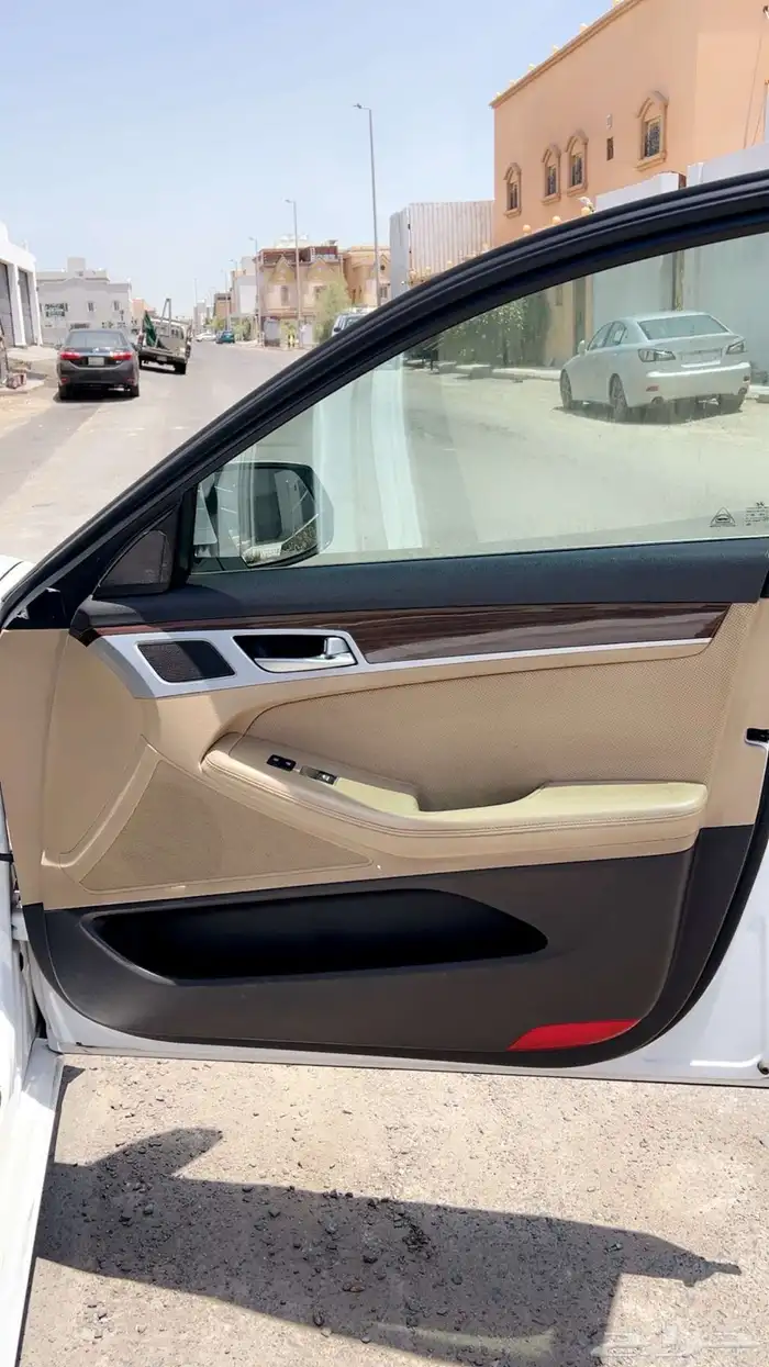 للبيع جنسس 2015 8