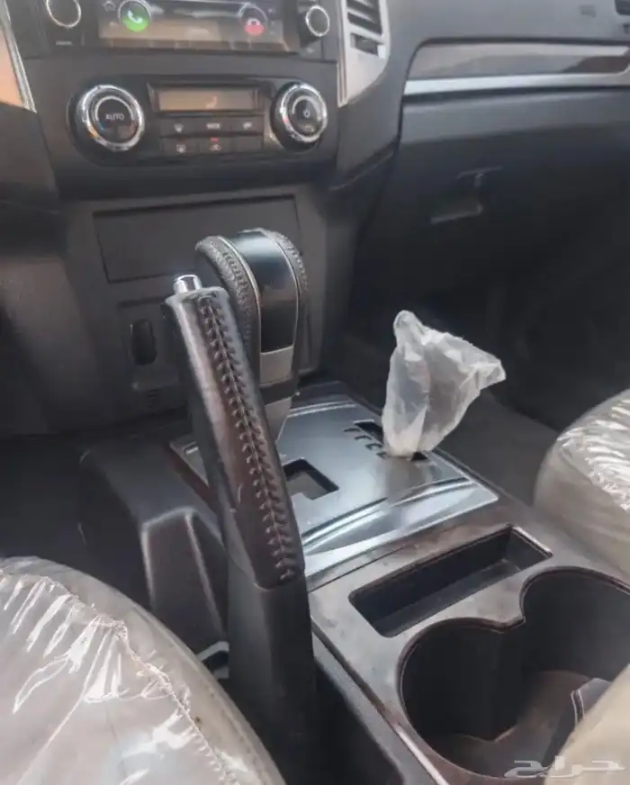 للبيع ميتسوبيشي باجيرو ربع  GLS 2015 10