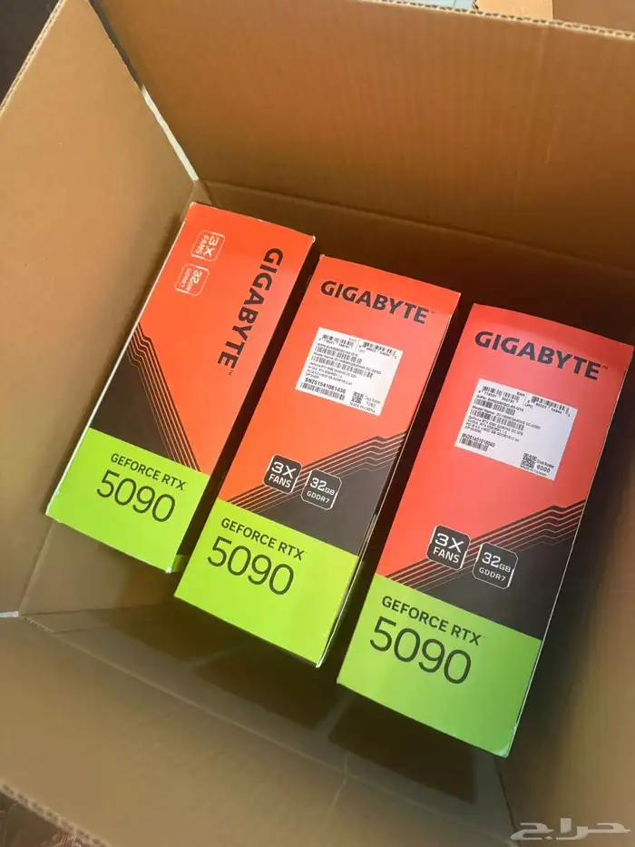 كرت شاشة RTX 5090 GIGABYTE Windforce OC جديد 0