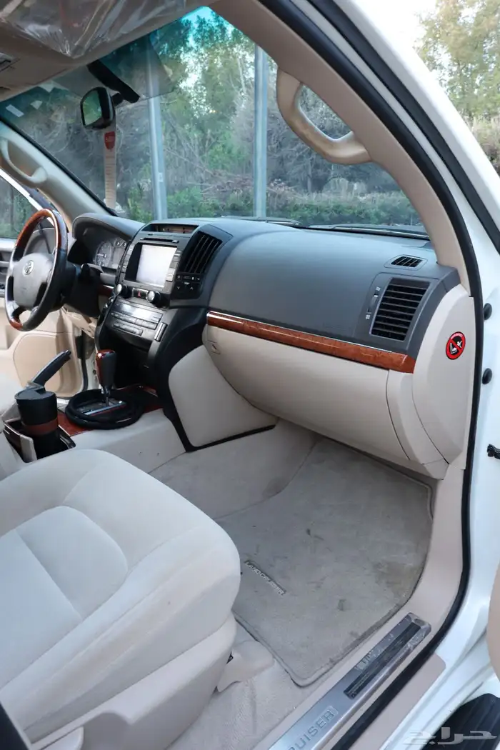 لاندكروزر 2013 V8 رقم 3 GXR تم البيع 9