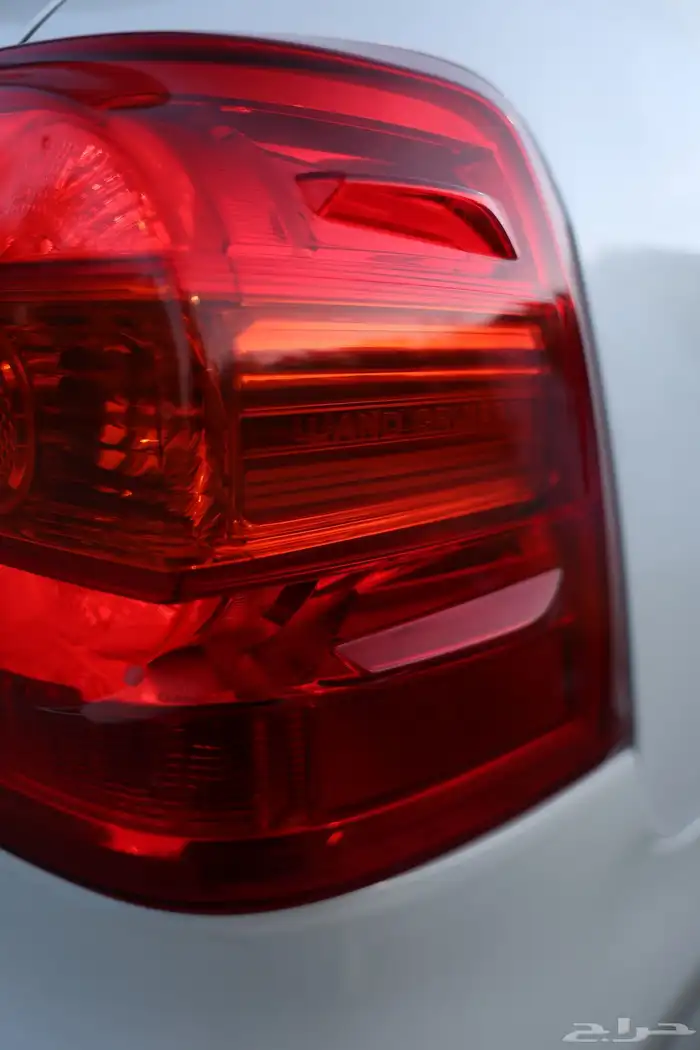 لاندكروزر 2013 V8 رقم 3 GXR تم البيع 14