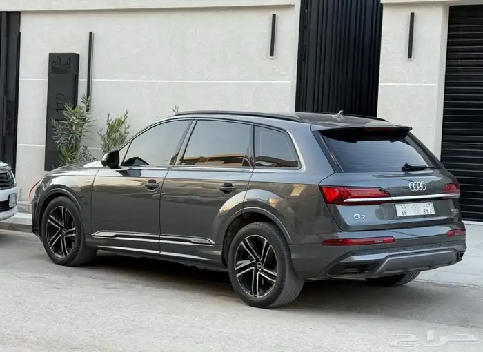 اودي Q7 نظيفه جدا 0