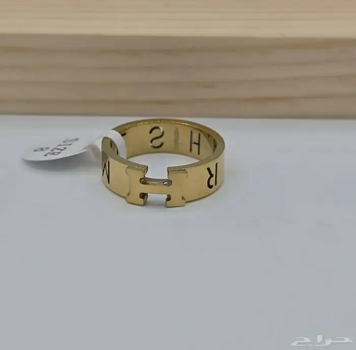 اكسسوارات ماركة 52