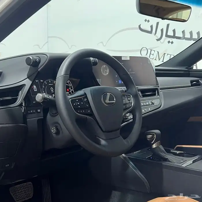 لكزس ES350 موديل 2025 4