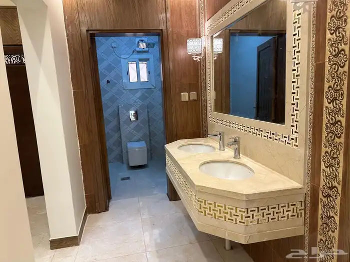 شقه للبيع عباره عن دور 16