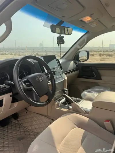 لاندكروزر 2019 GXR جراند تورنق 7