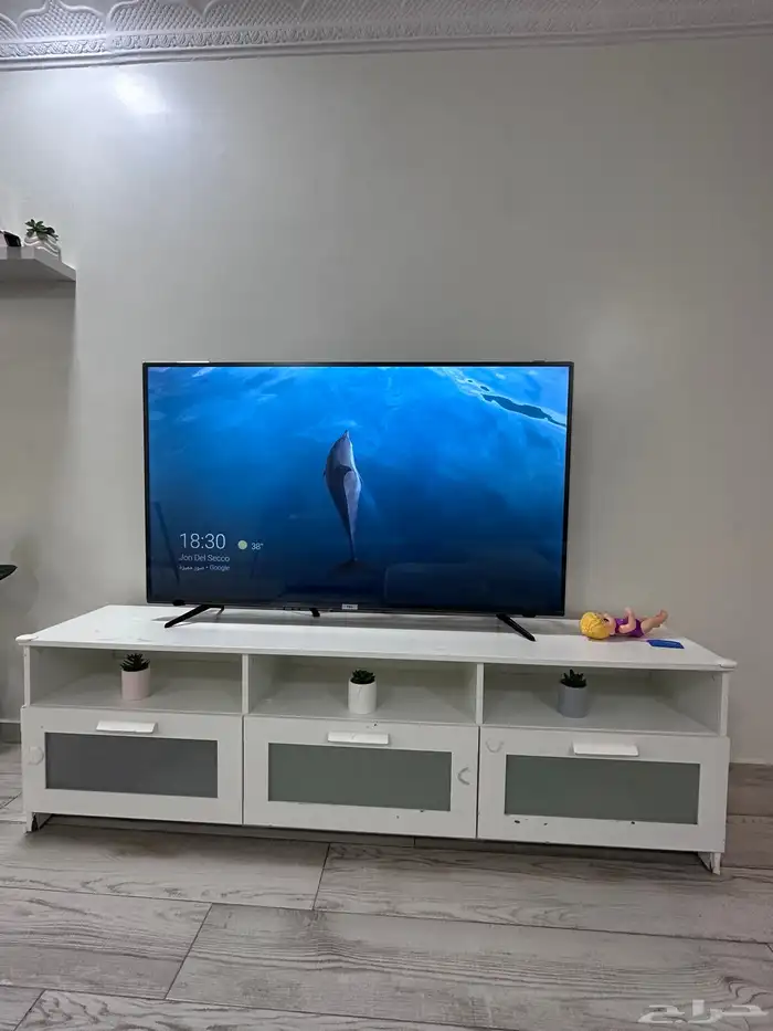 طاولة تلفزيون من ايكيا 2