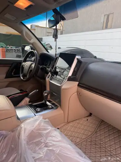 لاندكروزر 2019 GXR جراند تورنق 19