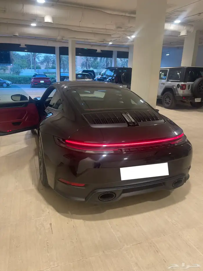 بورش كاريرا اجار 911 موديل السنه 2025 3