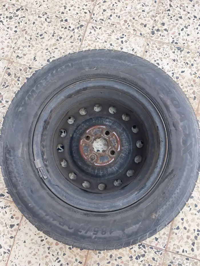 جنط يارس لبيع 1