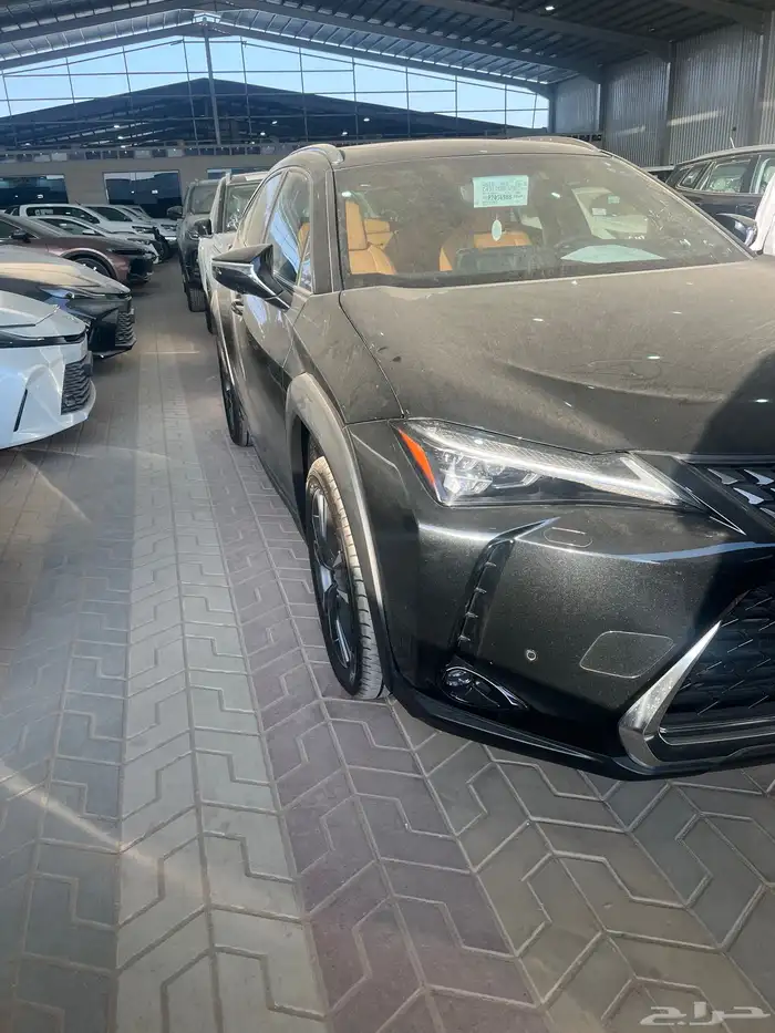 لكزس UX 200 نص فل 2023 2