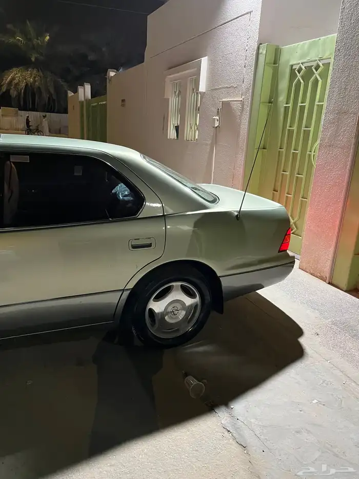 للبيع لكزز 400 LS 5