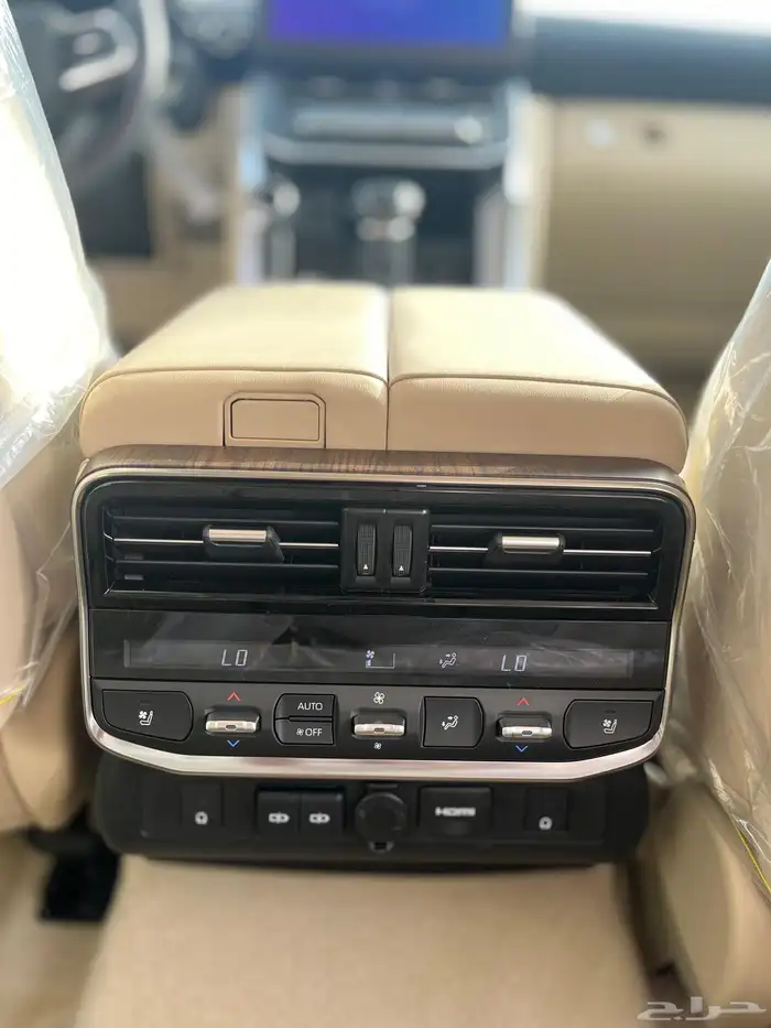 لاندكروزر بنزين VX موديل 2025 باقل الأسعار 7