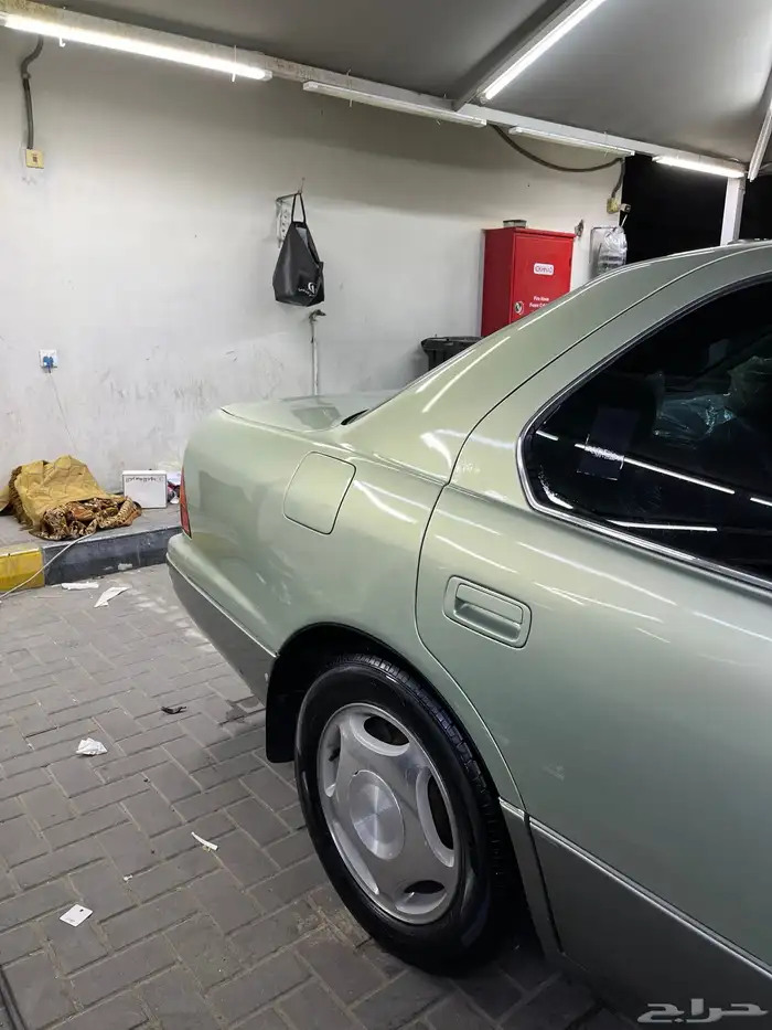 للبيع لكزز 400 LS 23