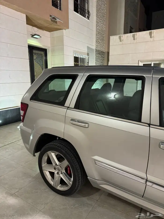 جيب قراند شروكي srt8 2007 2