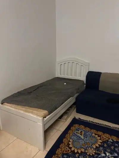 كنب و سرير نوم نفر للبيع 1