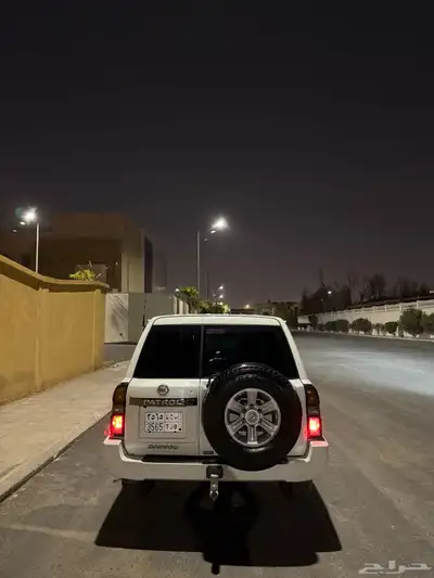 نيسان فتك 2009 سفاري 1