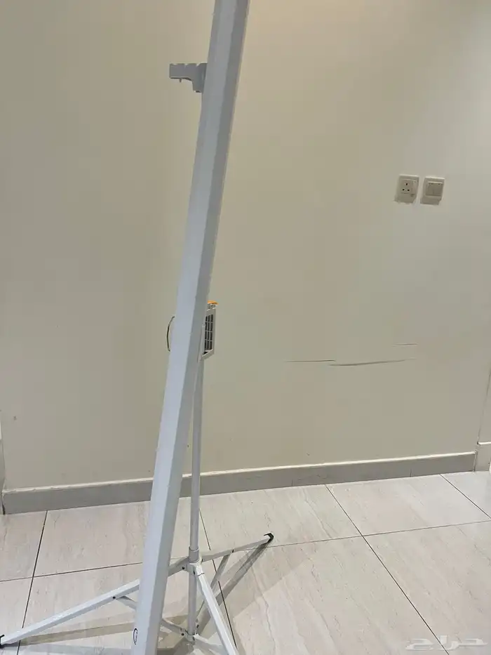 ستاند بروجكتر 2