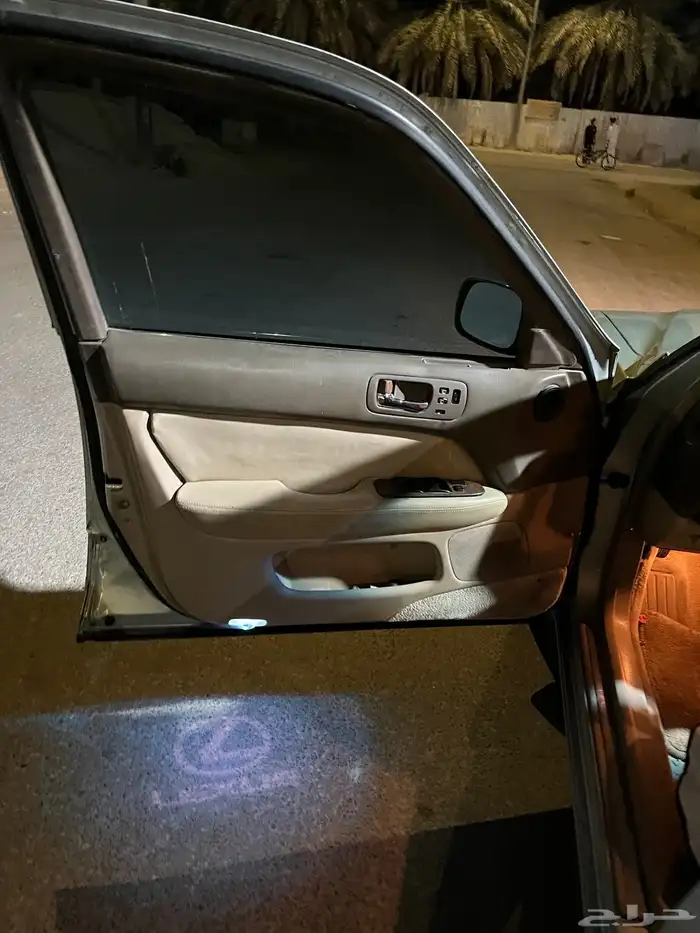 للبيع لكزز 400 LS 12