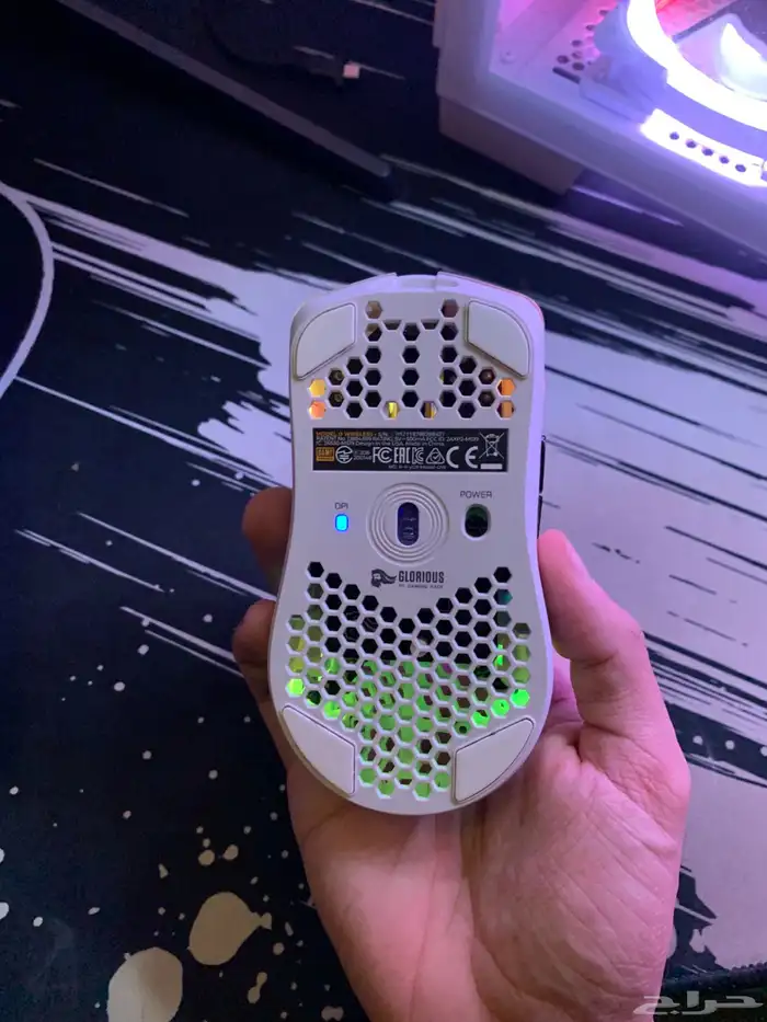 pc بيسي وملحقاته للبيع  التجميعه البيضاء 12