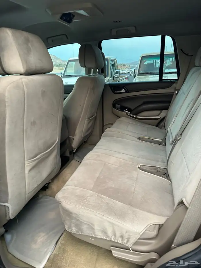 جمس تاهو 2015 اسود ماشي 341 الف بدون دبل محايل 40