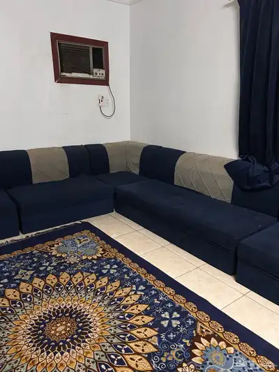 كنب و سرير نوم نفر للبيع 4