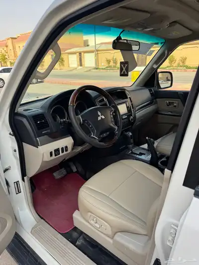 ميتسوبيشي باجيرو 2016 V6 10