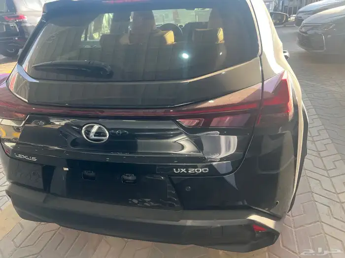 لكزس UX 200 نص فل 2023 6