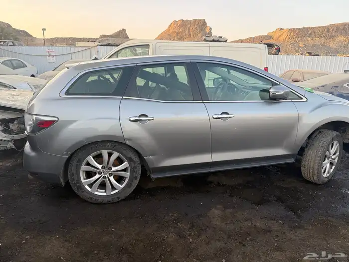 مازدا CX-7 تشليح قطع غيار فقط 0
