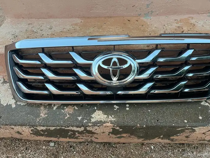 للبيع قطع جيب 2006 و 2009 1