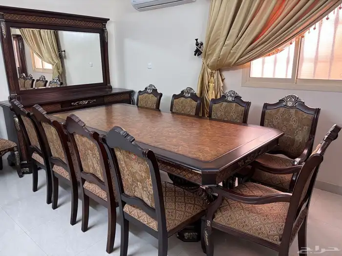 طاولة طعام جديده لم تستخدم اكثر من 3 مرات 2