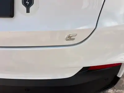 جيلي جيومتري 2024 فل كامل C شبه الاصفار 7
