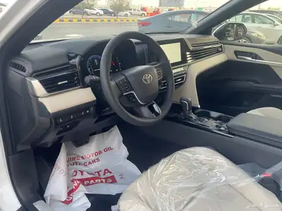 للبيع تويوتا كامري LE. 2025 سعودي جديد 8