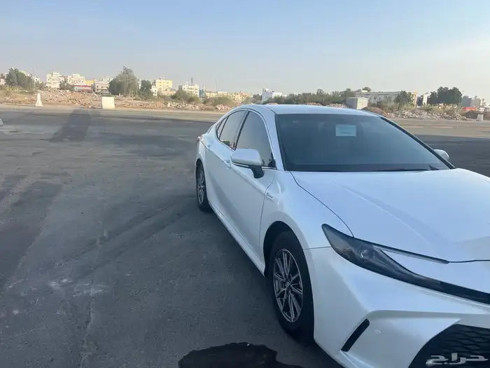 كامري تويوتا هايبرد E2025 5