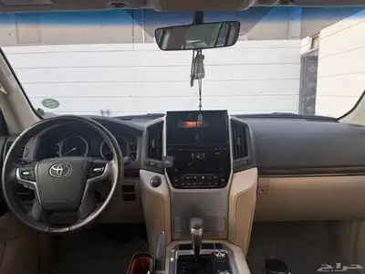 لاندكروزر 2019 GXR جراند تورنق 22