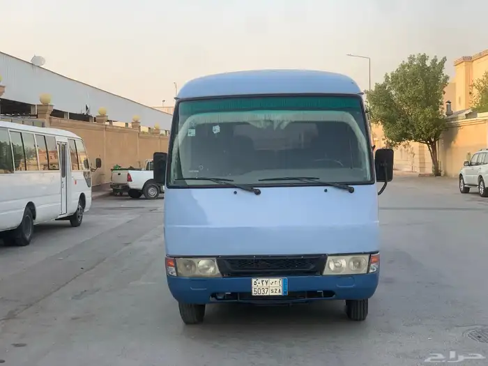 متسوبيشي روزه باص 2