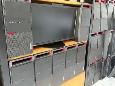 كمبيوتر مكتبى بسعر الجملة معالج i7 مع كارت شاشة ب 1000 sr 1