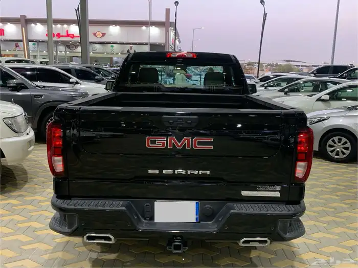 جمس سيرا الفيشن 2024 12