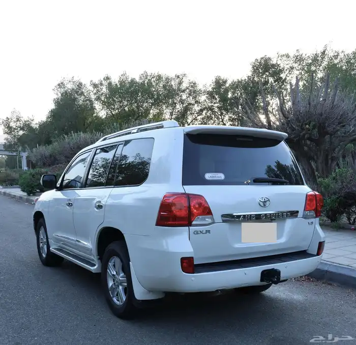 لاندكروزر 2013 V8 رقم 3 GXR تم البيع 1