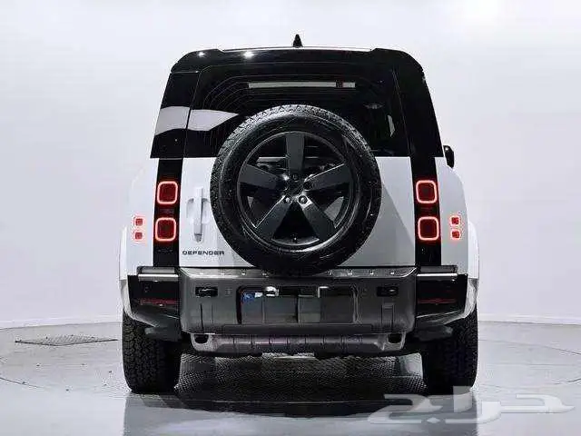 ديفندر (L663) 130 P400 X-Dynamic HSE 1