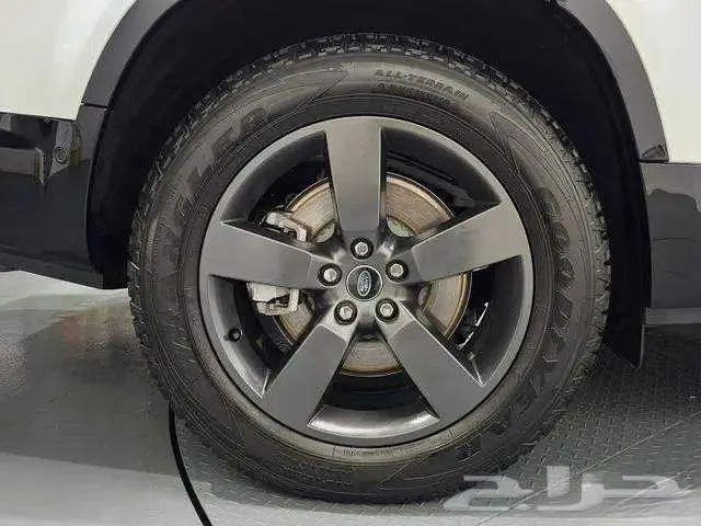 ديفندر (L663) 130 P400 X-Dynamic HSE 2