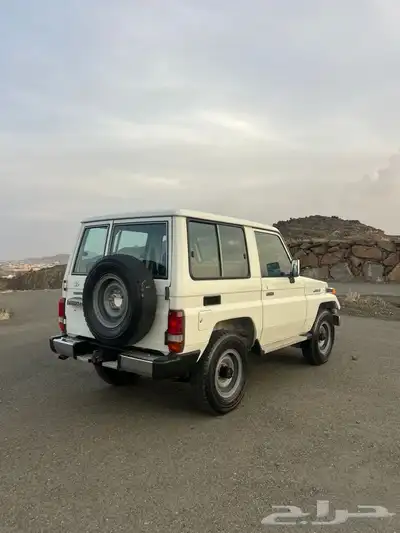 تويوتا جيب ربع 1998 12