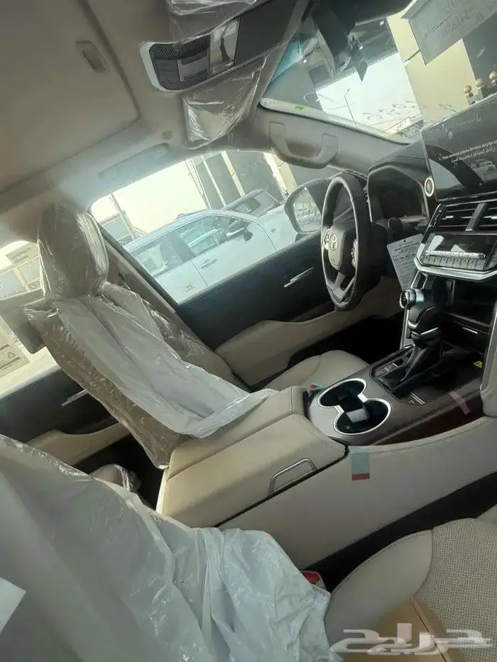 تويوتا لاندكروزر GXR L4 بنزين 2025 - اسود 3