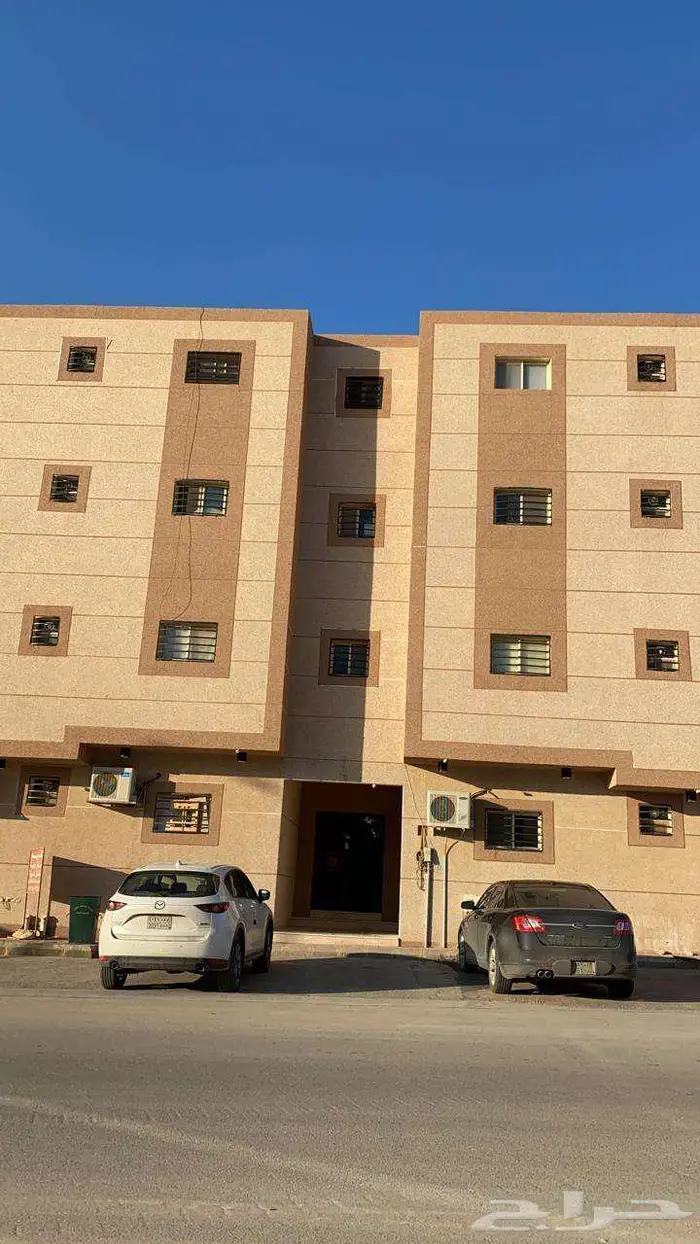 للبيع شقة بحي شرق الأشرفية بعنيزة 0