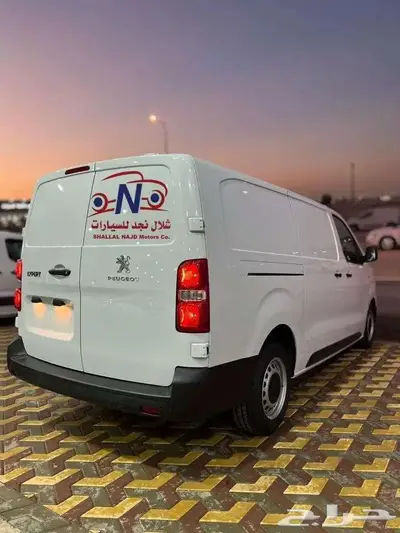 فان اكسبرت اوتوماتيك 2024 ديزل فقط 85000 بطاقه 1