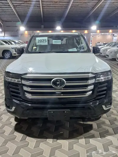 لاندكروز GXR L4 اسود 3