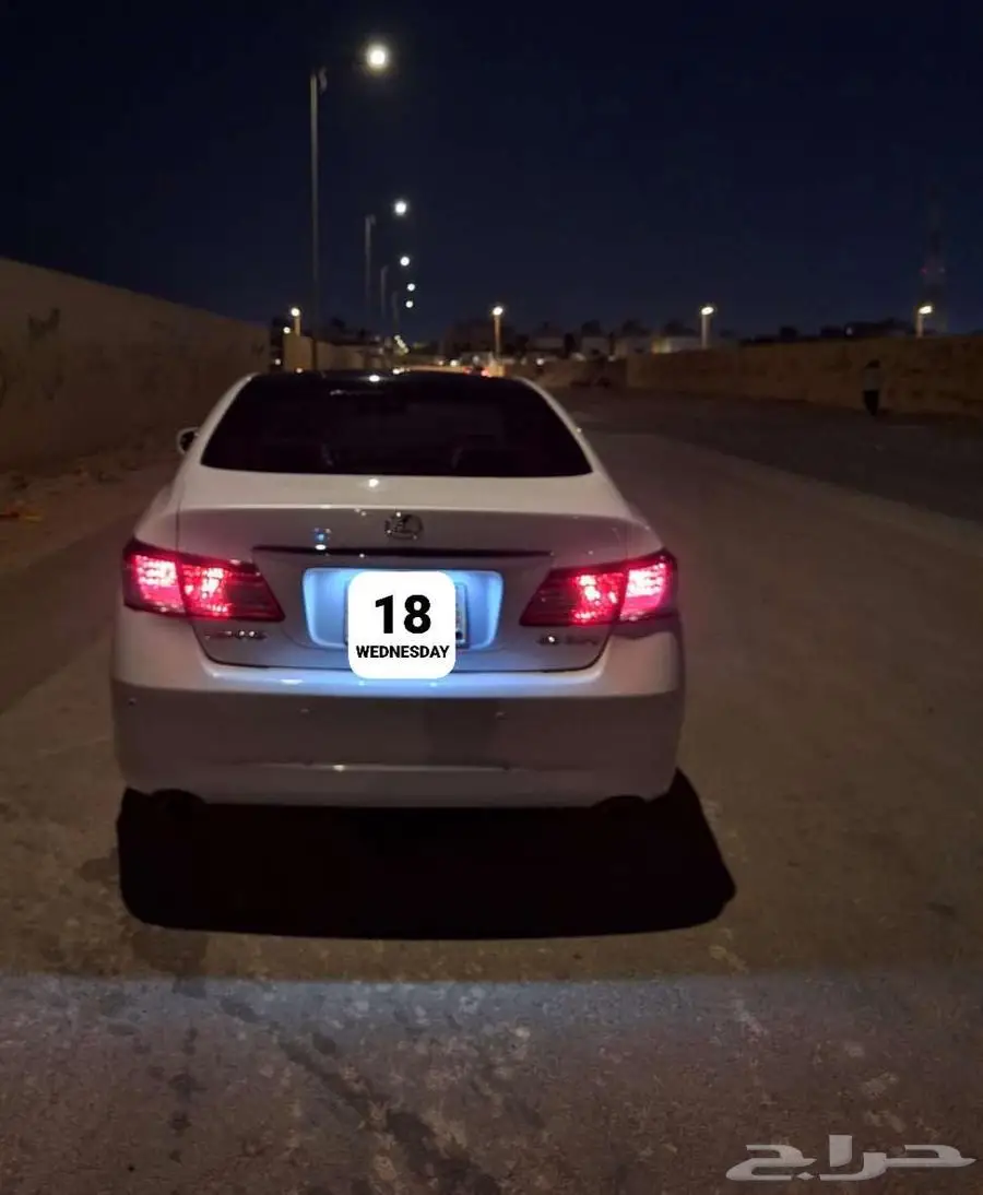لكزس ES 350 2011 8