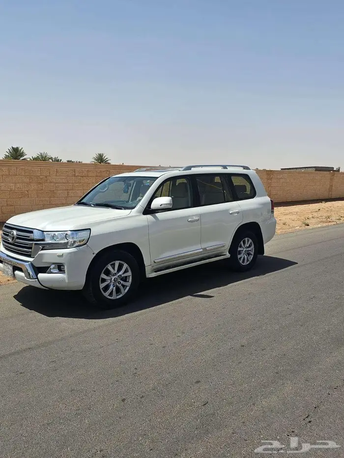 لاندكروزر 2018ديزل 1